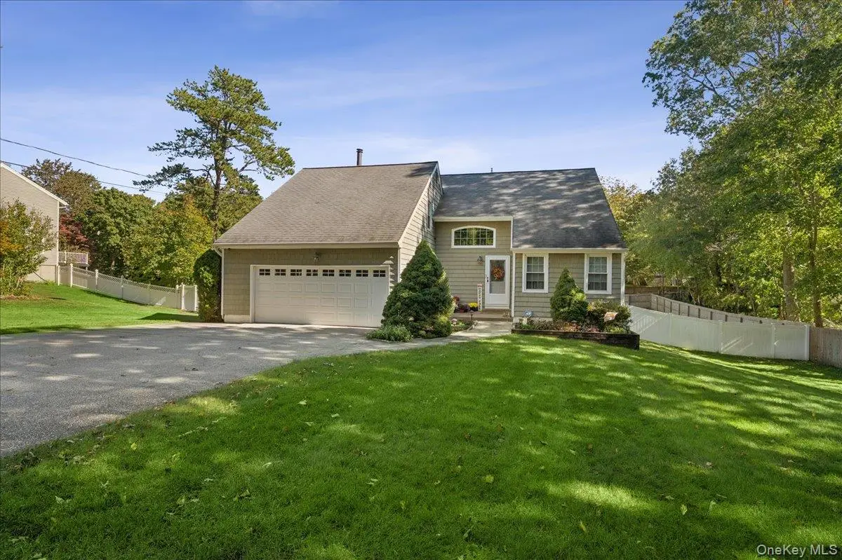 413 Hewlett Avenue, Patchogue, NY 11772 - #1