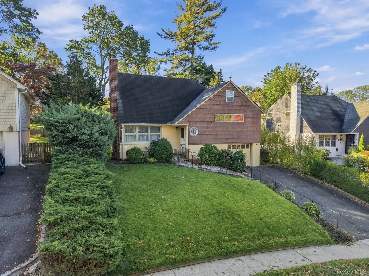 21 Revere Road, Port Washington, NY 11050 - #1