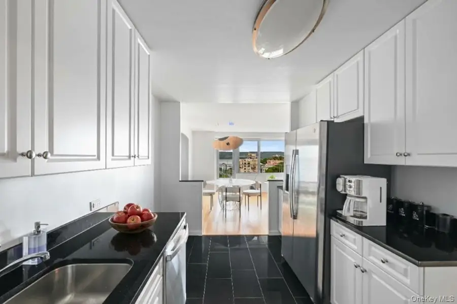 2500 Johnson Avenue #18M, Bronx, NY 10463 - #3