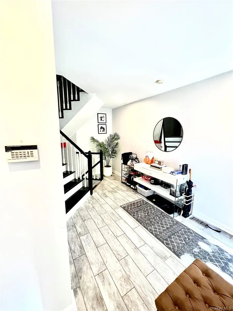 154 Delafield Lane #15B, Newburgh, NY 12550 - #3