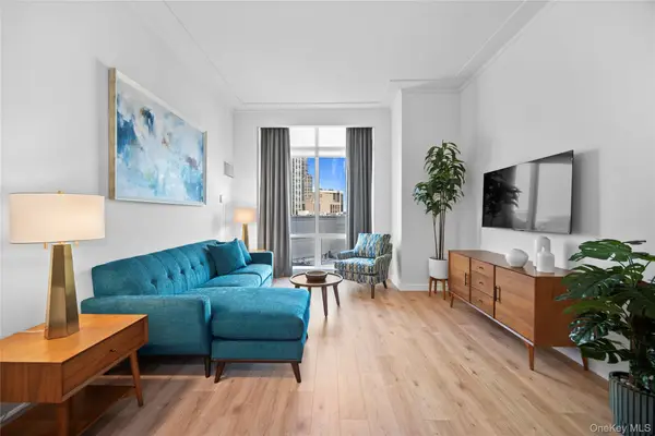 1 Renaissance Square #10B, White Plains, NY 10601
