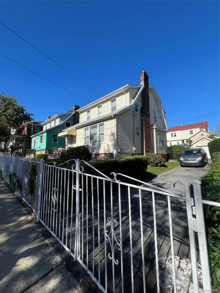 821 Cranford Avenue, Bronx, NY 10470 - #2