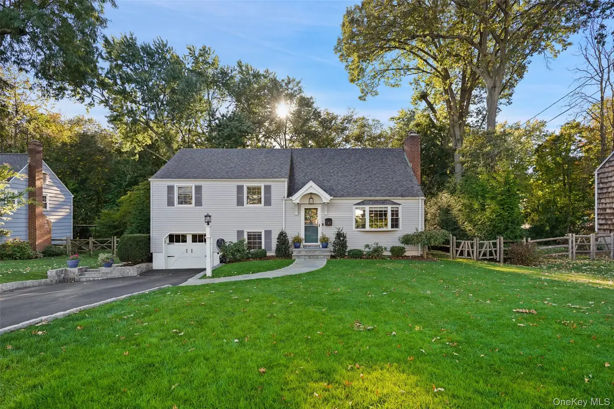 11 Barrett Lane, Port Chester, NY 10573 - #1
