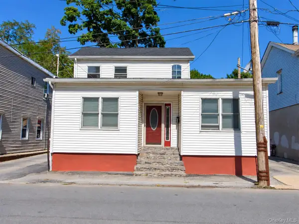 67 Cottage Street, Middletown, NY 10940