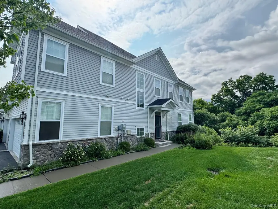 95 Meadow View Drive, Middletown, NY 10940 - #2