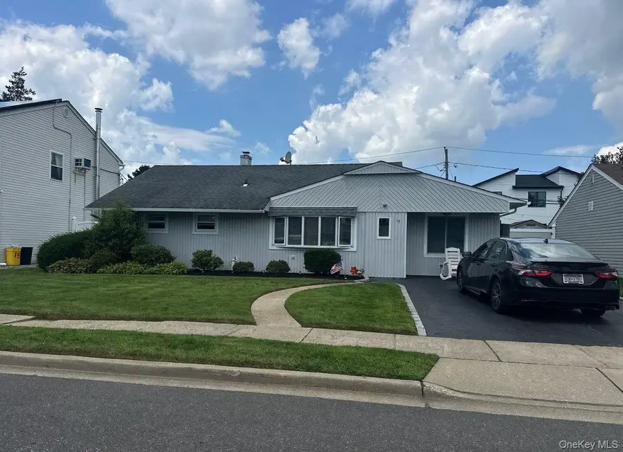 17 Wilson Lane, Bethpage, NY 11714 - #3