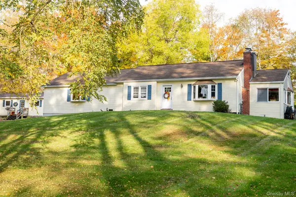 284 N Mabbettsville Road, Millbrook, NY 12545