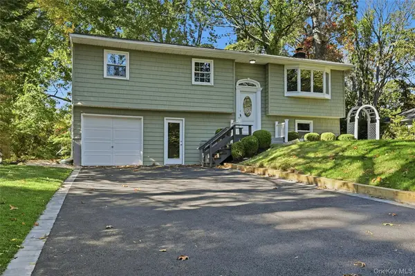 11 Marbeth Circle, Miller Place, NY 11764