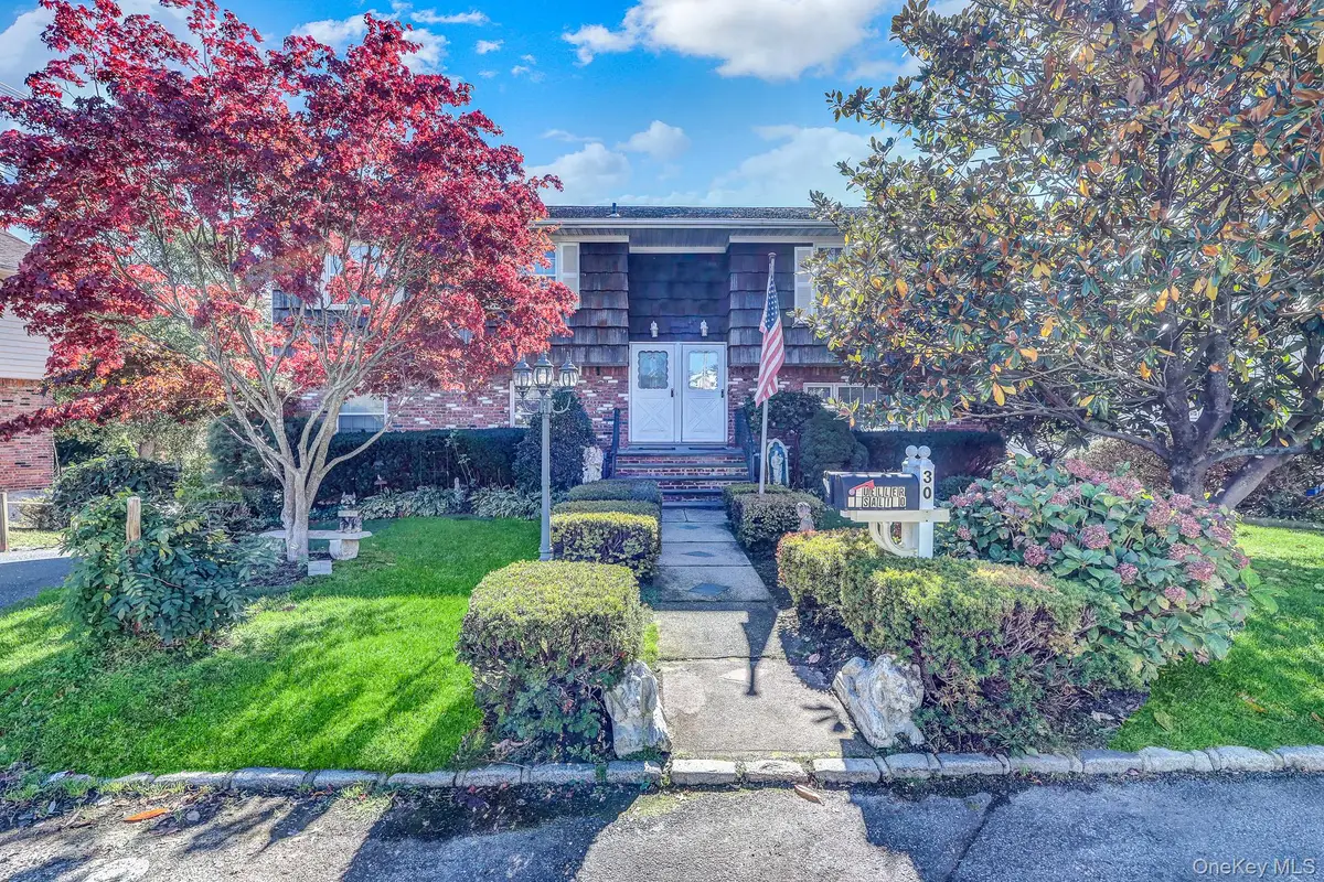 30 Gaffney Street, Glen Cove, NY 11542 - #1