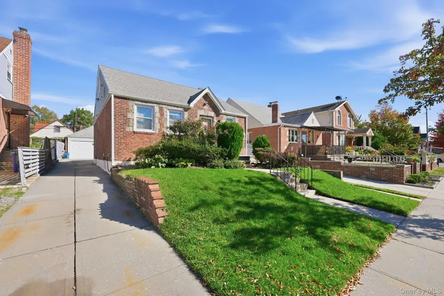 5035 192nd Street, Fresh Meadows, NY 11365 - #2