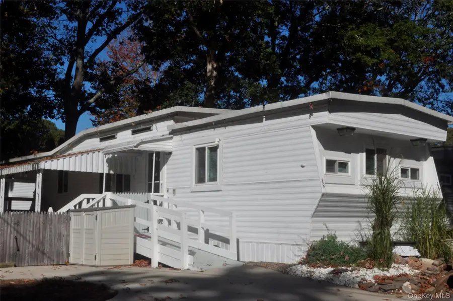 658 Sound Avenue #E-6, Calverton, NY 11933 - #3