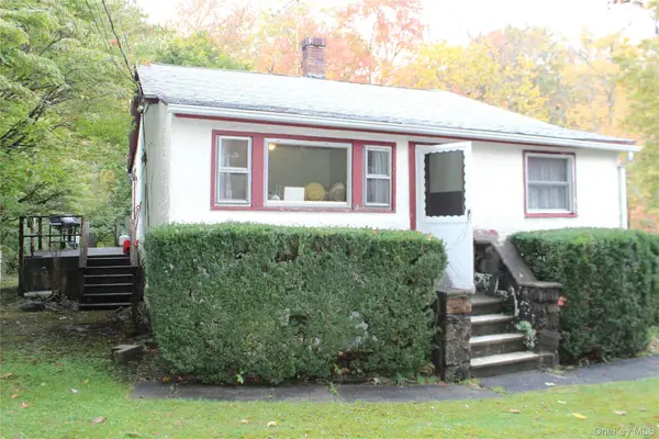 2 Carpenter Place, Yorktown Heights, NY 10598