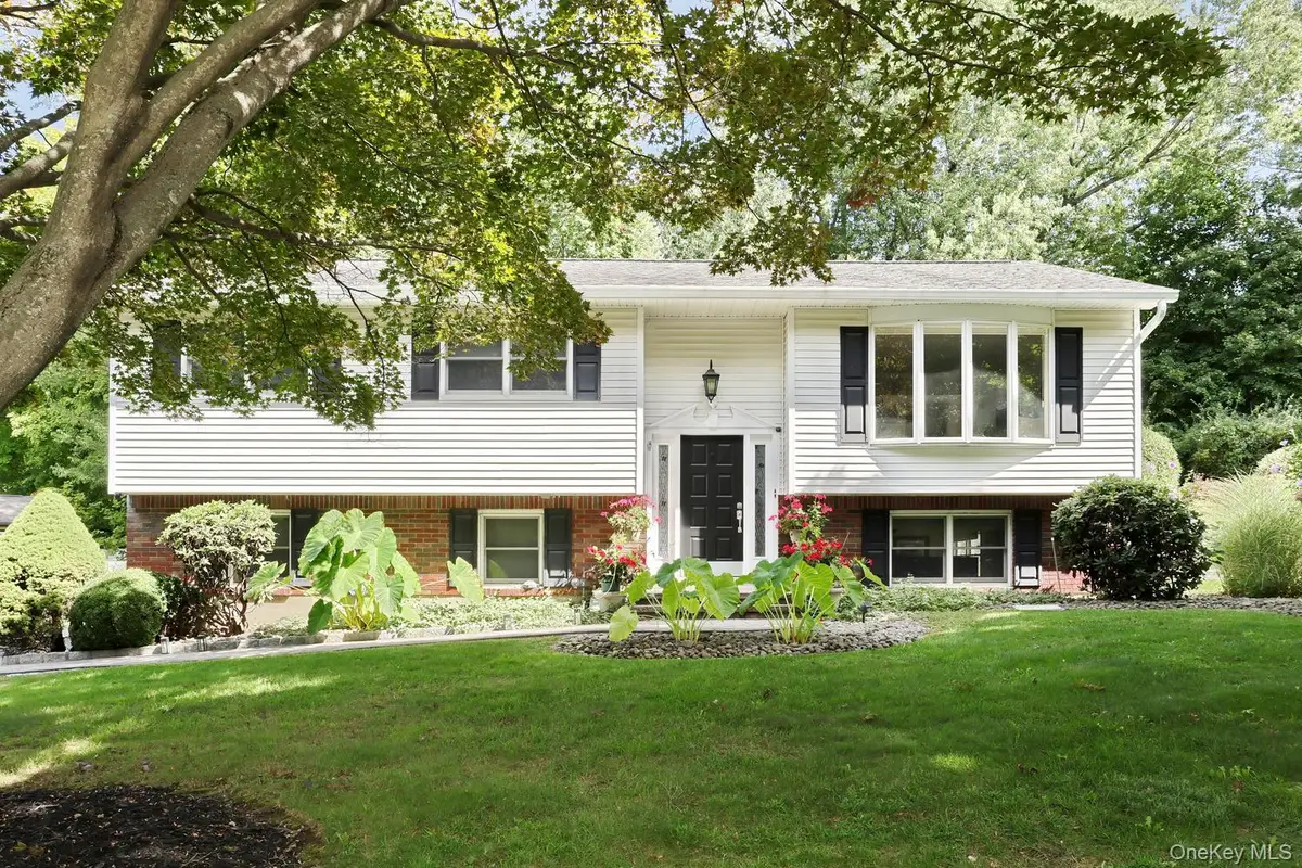 550 Westfield Drive, Valley Cottage, NY 10989 - #1