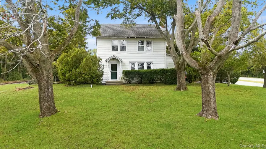 645 Hamilton Avenue, Mattituck, NY 11952 - #2