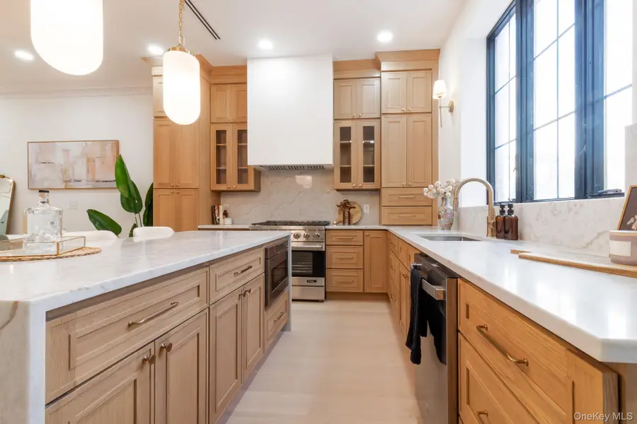 169A Stuyvesant Avenue, Brooklyn, NY 11221 - #2