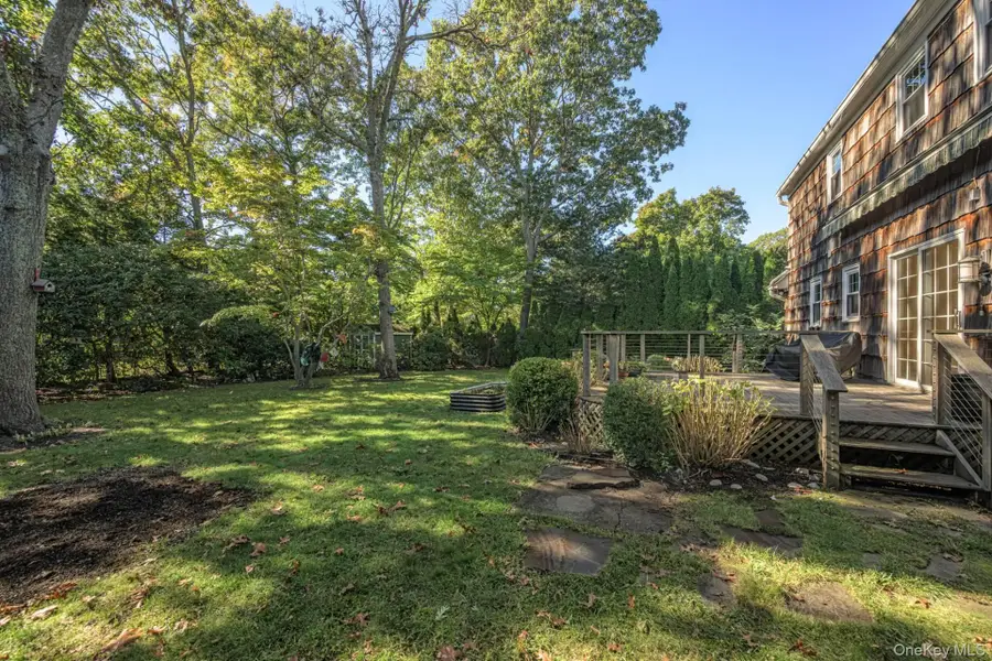 11 Nassau Road, Hampton Bays, NY 11946 - #3