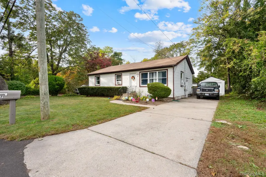 81 Bushwick Avenue, Central Islip, NY 11722 - #2
