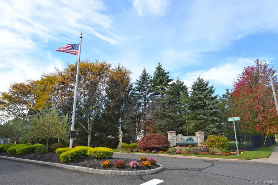 16 Oak Run, Stony Brook, NY 11790 - #2