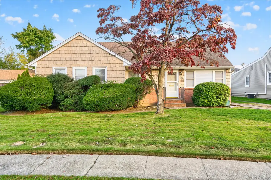 716 Truman Avenue, East Meadow, NY 11554 - #2