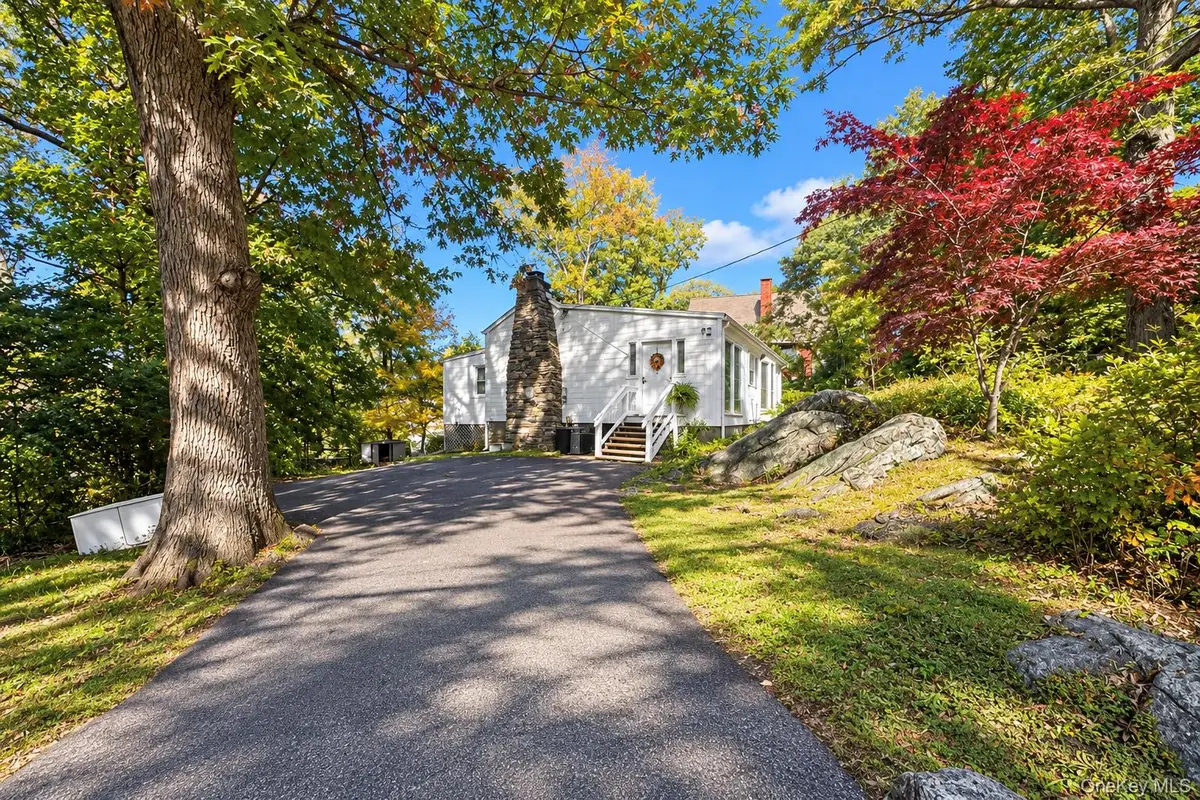 55 Overlook Road N, White Plains, NY 10603 - #1