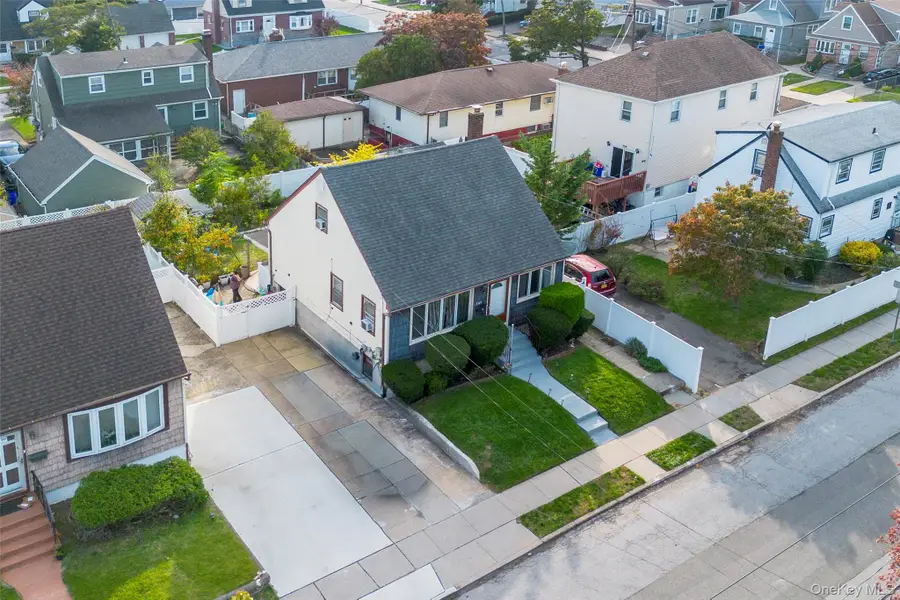 142 Washington Avenue, Valley Stream, NY 11580 - #2