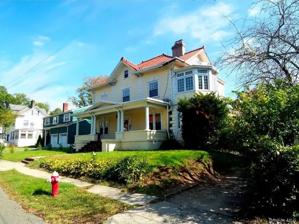 227 Commonwealth Avenue, Mount Vernon, NY 10552