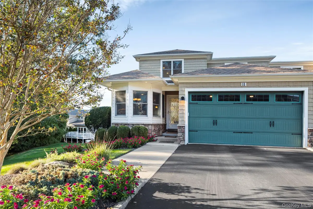 11 Theresa Lane, Port Jefferson, NY 11777 - #1