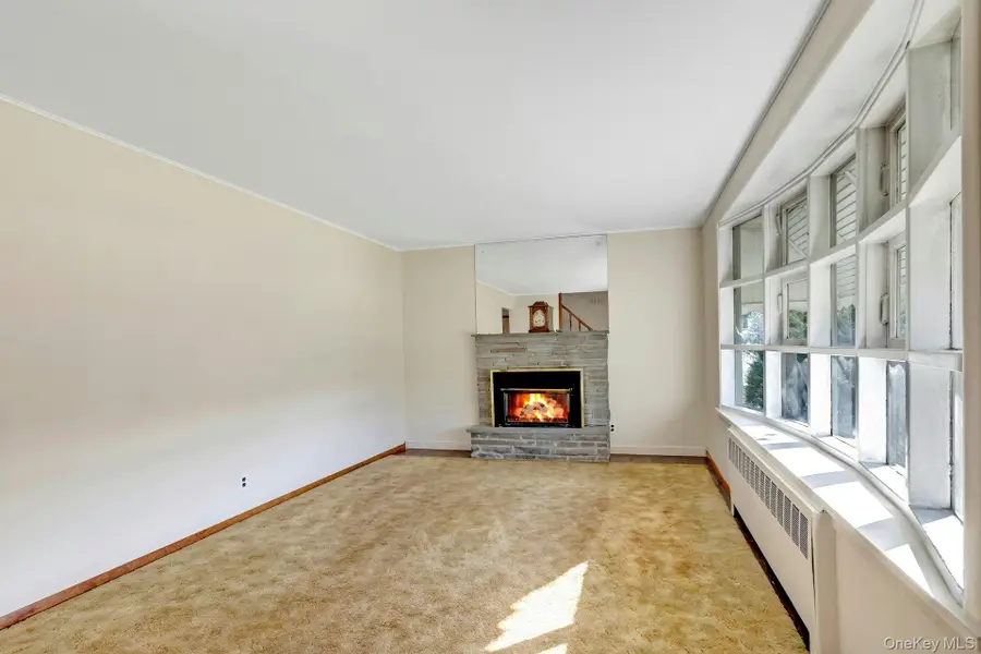 105 N Oak Street, Massapequa, NY 11758 - #3