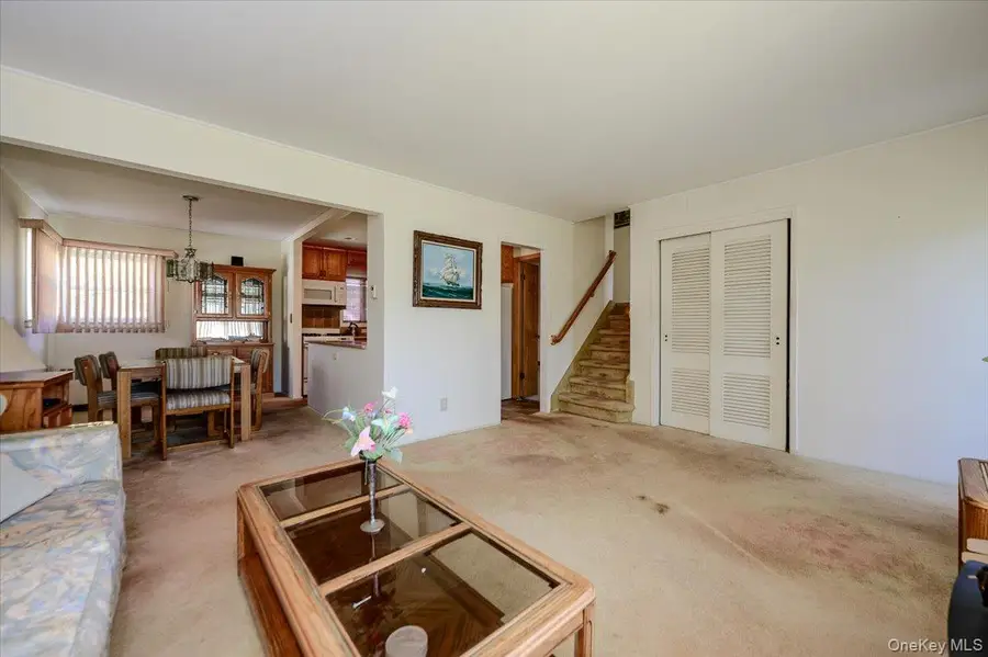 121 Pine Street, Massapequa Park, NY 11762 - #3