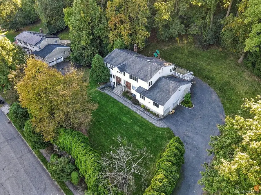 20 Algonquin Circle, Airmont, NY 10952 - #2