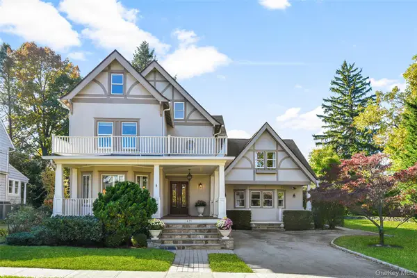 471 Manor Lane, Pelham, NY 10803