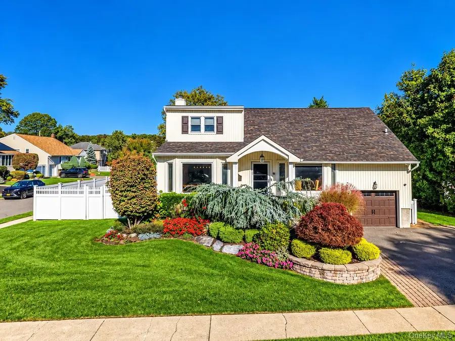 54 Richfield Street, Plainview, NY 11803 - #2