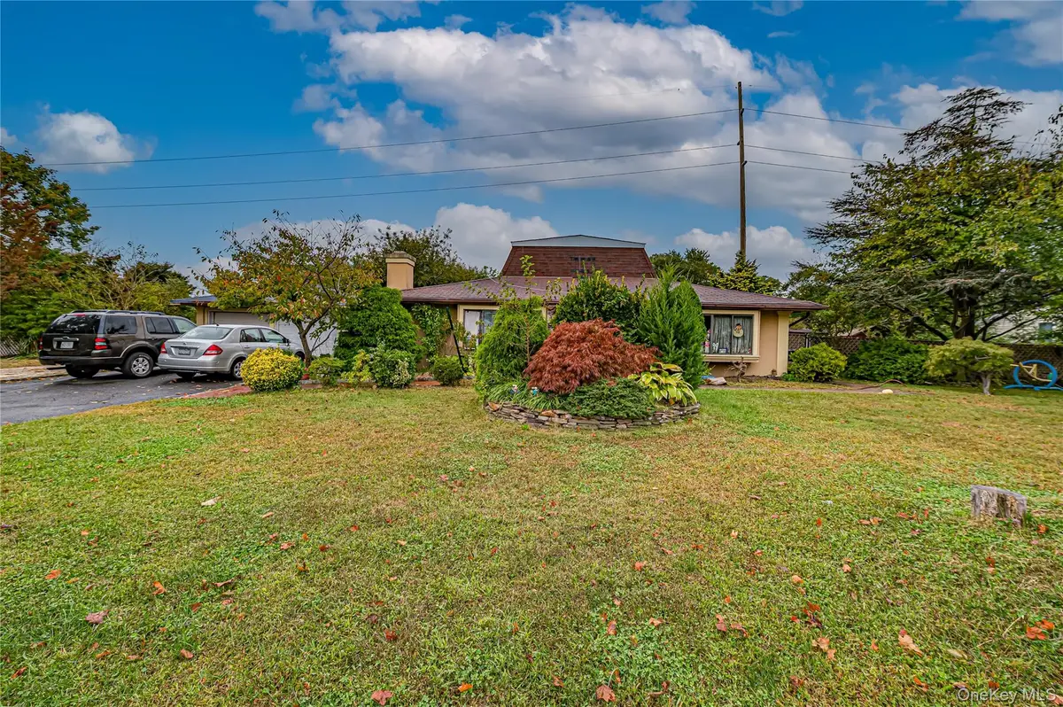8 Marie Crescent, Patchogue, NY 11772 - #1