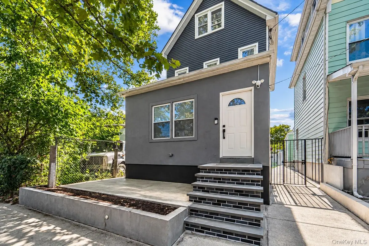 360 S 7th Avenue, Mount Vernon, NY 10550 - #1