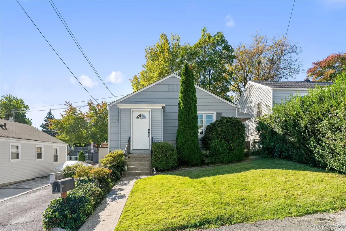 7 Floral Lane, Yonkers, NY 10703 - #1