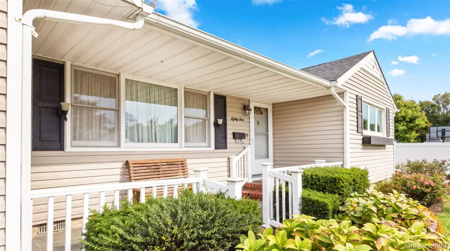 81 Berkshire Road, Bethpage, NY 11714 - #3