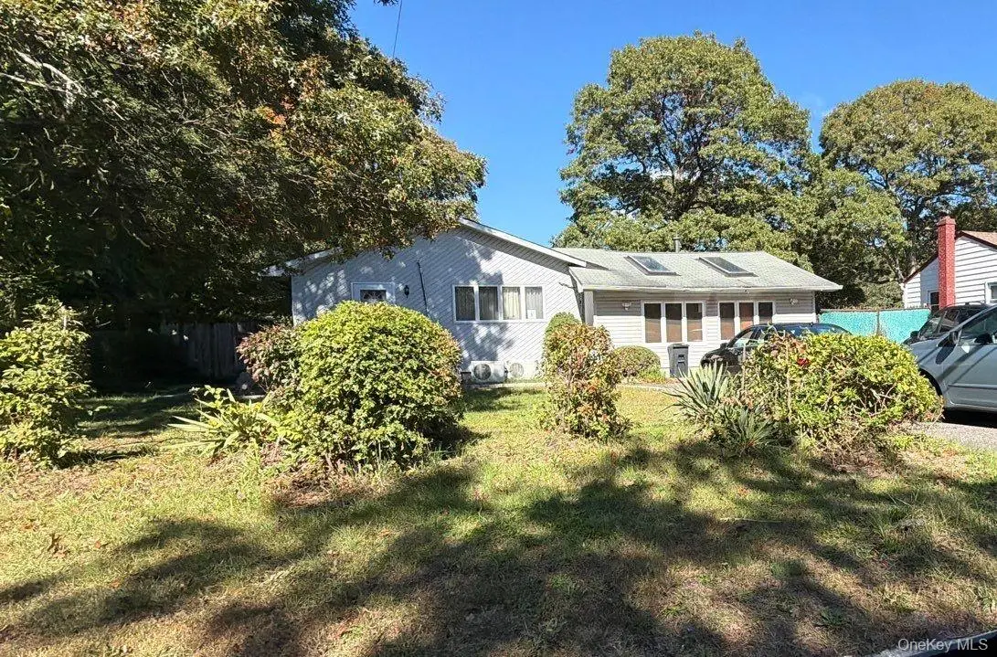 5475 Expressway Drive N, Holtsville, NY 11742 - #1