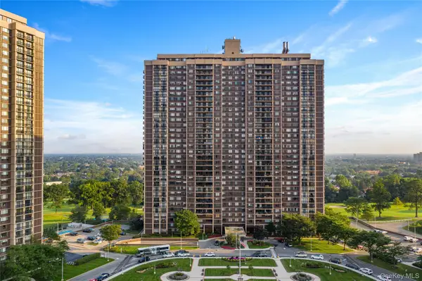 27010 Grand Central Parkway #33G, Floral Park, NY 11005