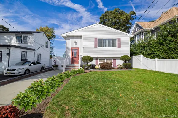 59 Harris Avenue, Freeport, NY 11520