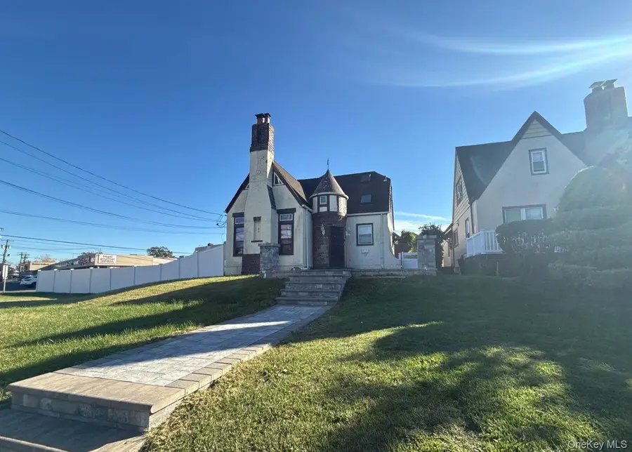 153 Main Street, East Rockaway, NY 11518 - #3