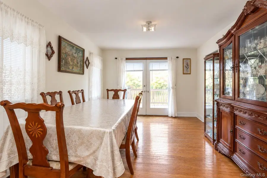 63 Graywood Road, Port Washington, NY 11050 - #3