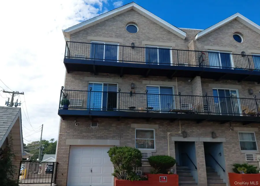 17 Pennyfield Avenue #17-3, Bronx, NY 10465 - #3