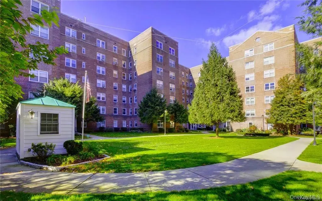 90 Bryant Avenue #Embassy -3A, White Plains, NY 10605 - #1