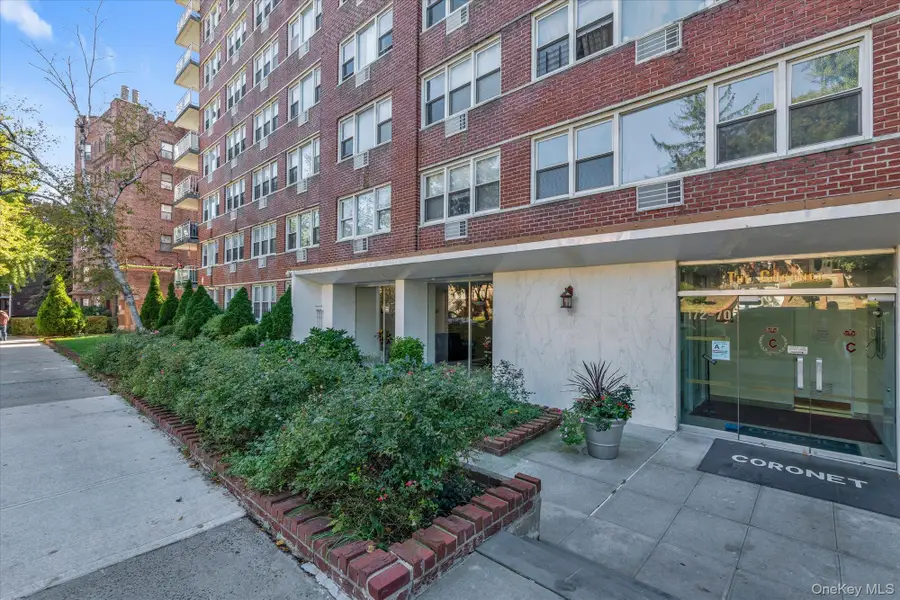 172-70 Highland Avenue #6B, Jamaica, NY 11432 - #2