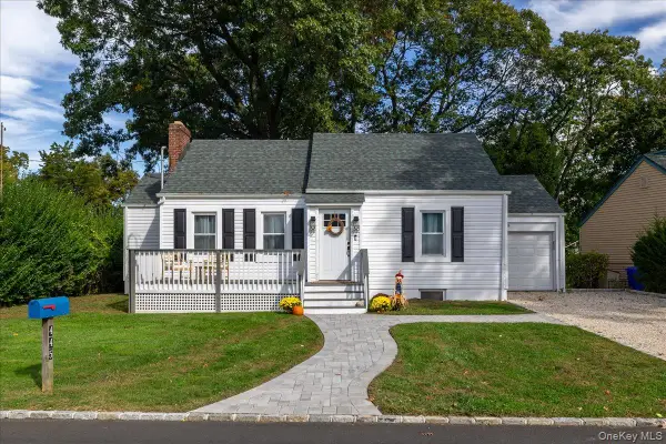 445 Coolidge Drive, Centerport, NY 11721