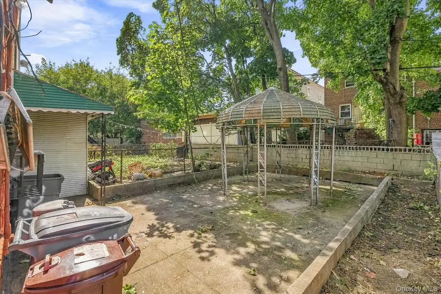 3229 Lurting Avenue, Bronx, NY 10469 - #3
