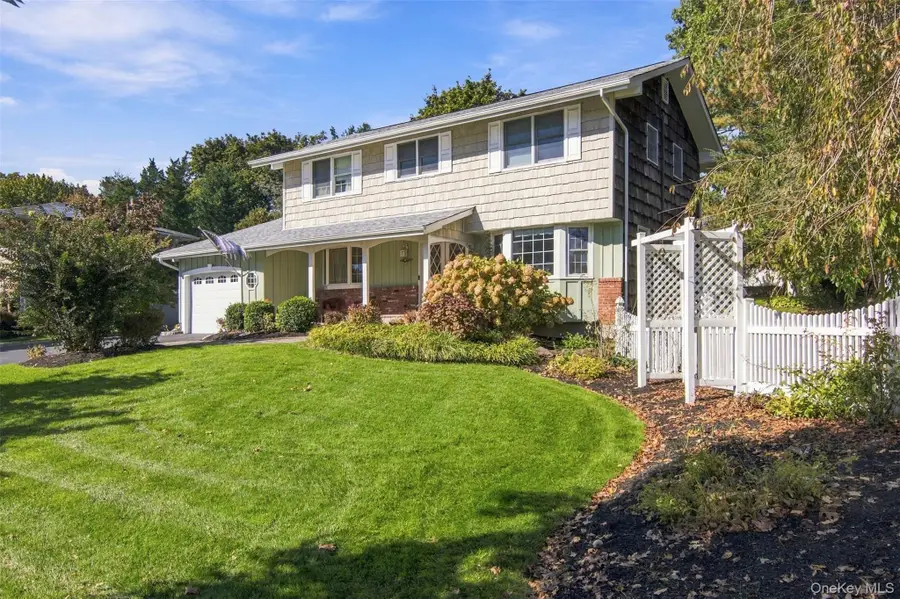 25 Cardinal Lane, Hauppauge, NY 11788 - #3