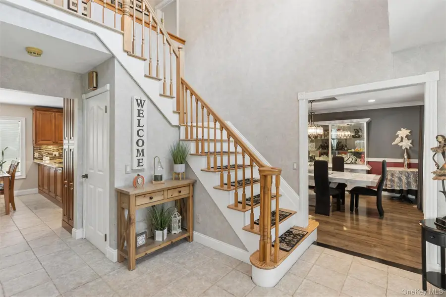 2570 Sycamore Avenue, Ronkonkoma, NY 11779 - #3