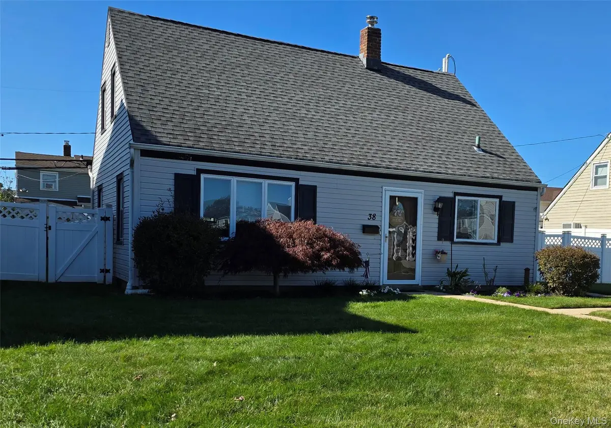 38 Anvil Lane, Levittown, NY 11756 - #1