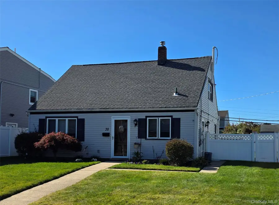 38 Anvil Lane, Levittown, NY 11756 - #2